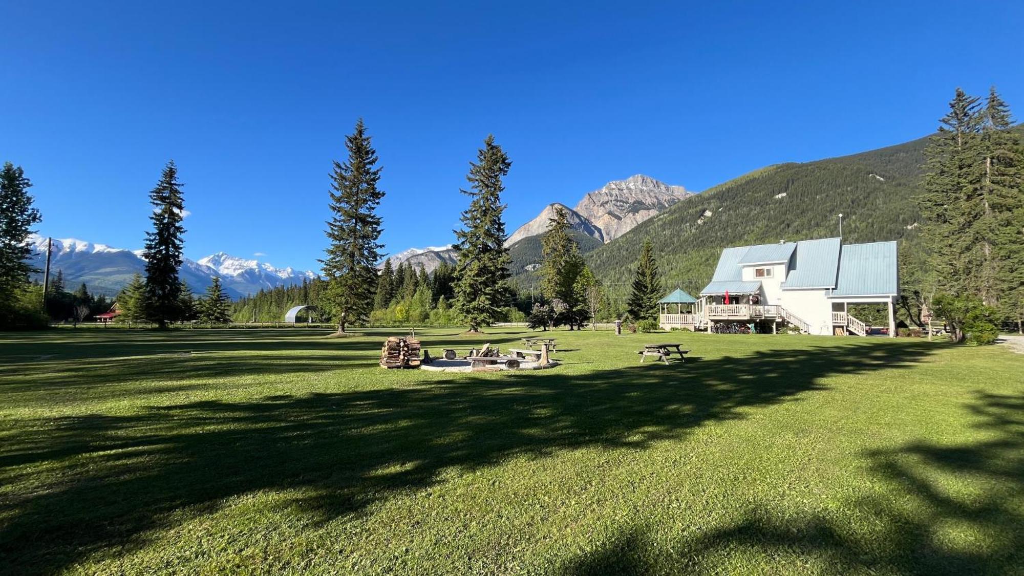 Bear Paw Lodge 골든 외부 사진